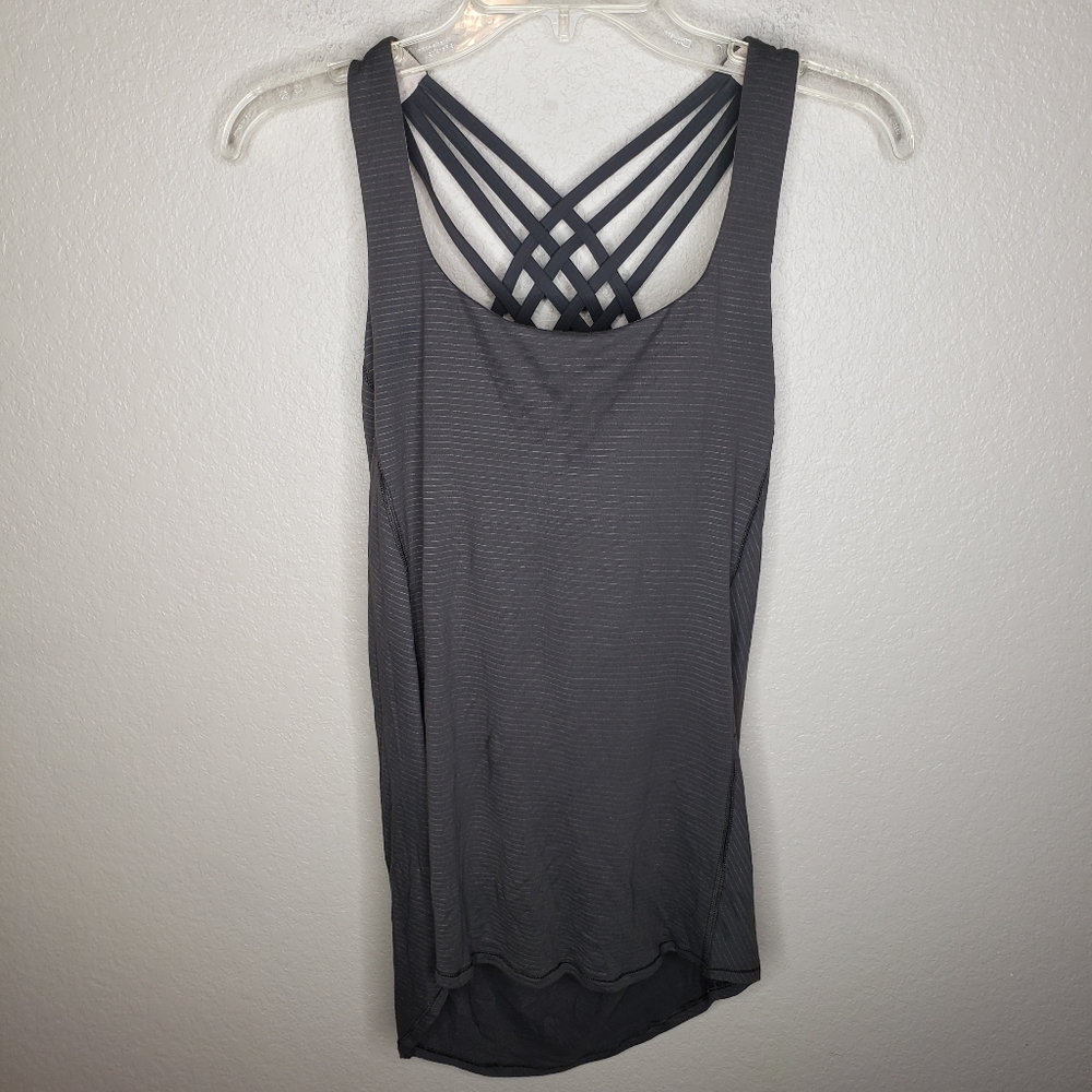 Lululemon Free To Be Wild 2 in 1 Top 6 dark green